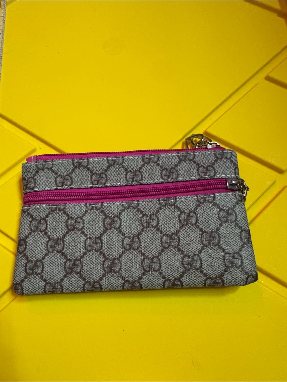 Gucci Brown Monogram Canvas Wallet with Hot Pink Trim - Picture 2 of 6